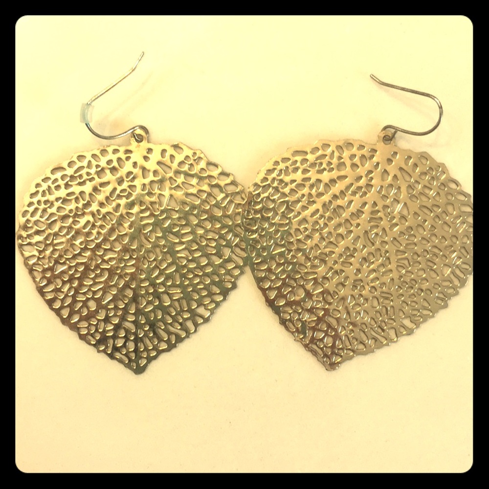 Leaf earrings